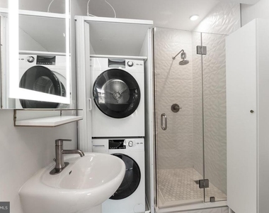 839 Kennedy Street Nw - Photo Thumbnail 15