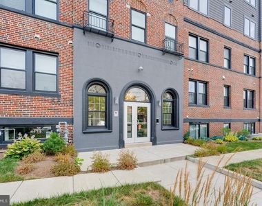 839 Kennedy Street Nw - Photo Thumbnail 16