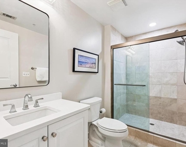 2501 Wisconsin Avenue Nw - Photo Thumbnail 21