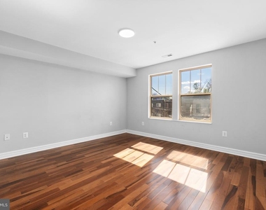 1829 Providence Street Ne - Photo Thumbnail 11