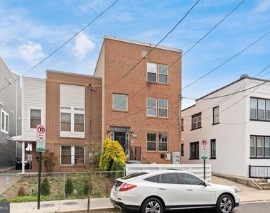 1829 Providence Street Ne - Photo Thumbnail 29