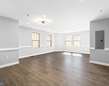 1829 Providence Street Ne - Photo Thumbnail 5