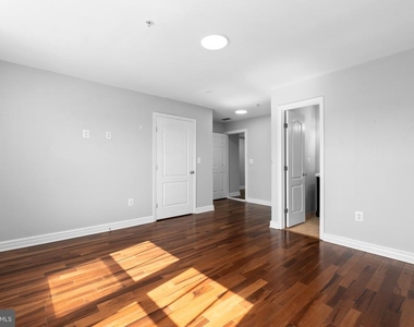 1829 Providence Street Ne - Photo Thumbnail 12