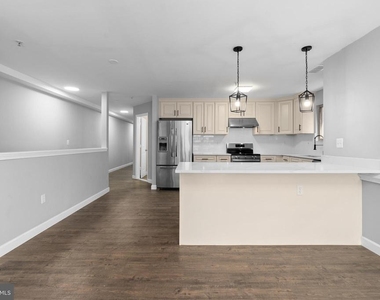 1829 Providence Street Ne - Photo Thumbnail 9