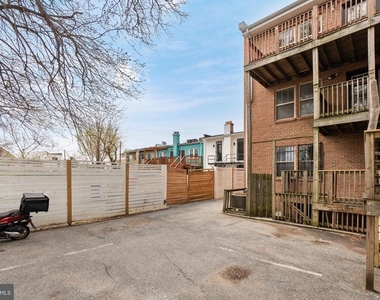 1829 Providence Street Ne - Photo Thumbnail 32