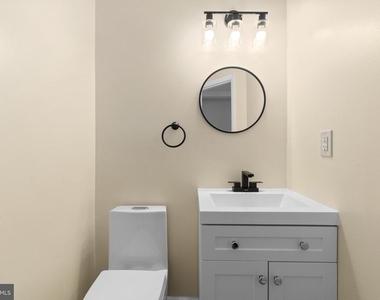 1829 Providence Street Ne - Photo Thumbnail 8