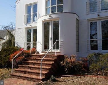 4527 Q Place Nw - Photo Thumbnail 4