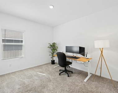 221 Barbary Coast Ln - Photo Thumbnail 21