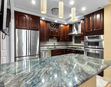 3247 38th Street Nw - Photo Thumbnail 8
