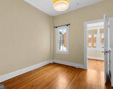3247 38th Street Nw - Photo Thumbnail 16