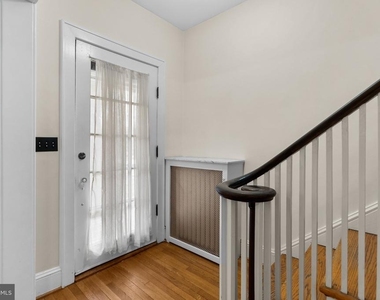 3247 38th Street Nw - Photo Thumbnail 3