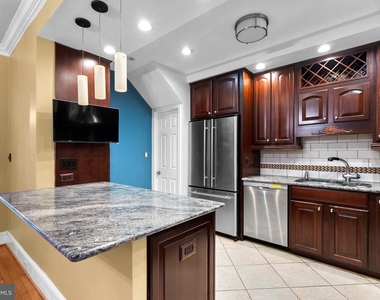 3247 38th Street Nw - Photo Thumbnail 7