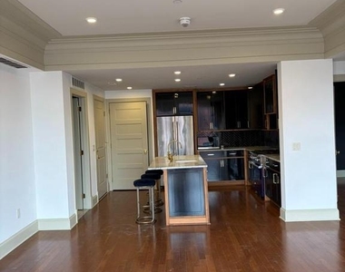 1301 H Street Ne - Photo Thumbnail 2