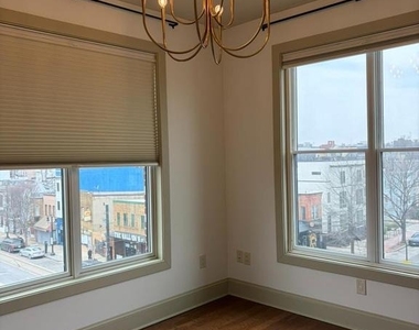 1301 H Street Ne - Photo Thumbnail 7
