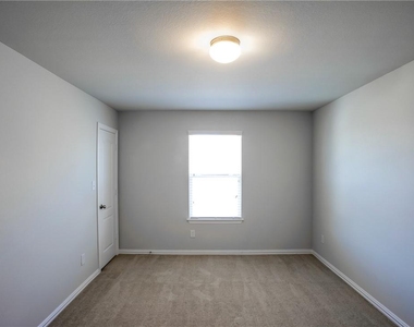 8049 Arezzo Dr - Photo Thumbnail 24