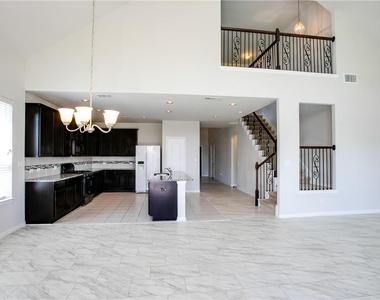 8049 Arezzo Dr - Photo Thumbnail 9