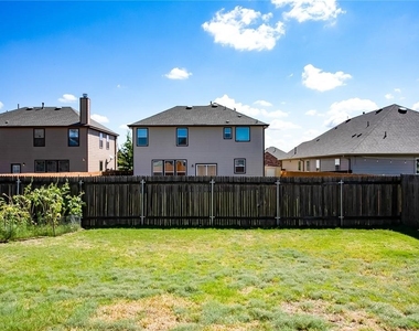 8049 Arezzo Dr - Photo Thumbnail 33