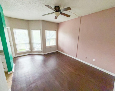 5313 Indio Dr - Photo Thumbnail 12
