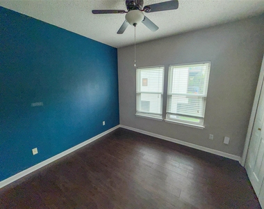 5313 Indio Dr - Photo Thumbnail 10