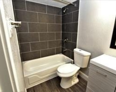6509 Berkman Dr - Photo Thumbnail 12