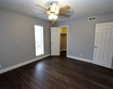6509 Berkman Dr - Photo Thumbnail 7