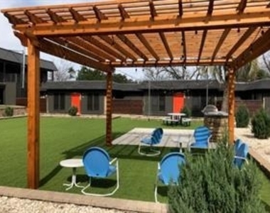 6509 Berkman Dr - Photo Thumbnail 15