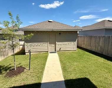 17919 Giglio Way - Photo Thumbnail 10