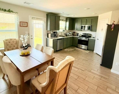 17919 Giglio Way - Photo Thumbnail 2