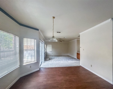 6204 Old Harbor Ln - Photo Thumbnail 26