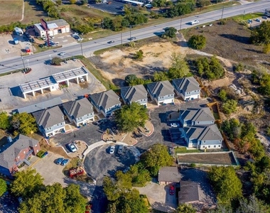 906 Quartz Ct - Photo Thumbnail 11