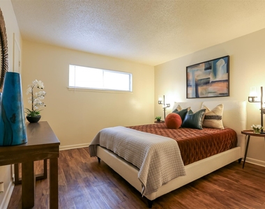 4539 Guadalupe St - Photo Thumbnail 32