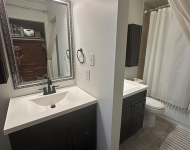 2215 Post Rd - Photo Thumbnail 8