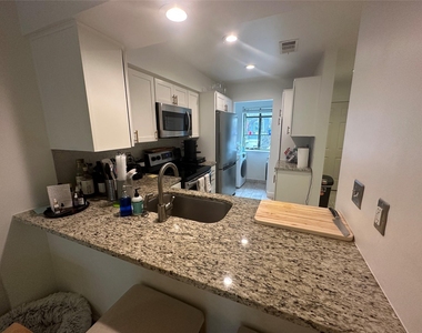 2215 Post Rd - Photo Thumbnail 3