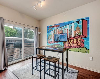 5117 N Lamar Blvd - Photo Thumbnail 11