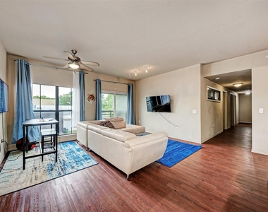 5117 N Lamar Blvd - Photo Thumbnail 6