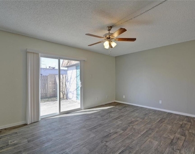 1825 Wooten Park Dr - Photo Thumbnail 13