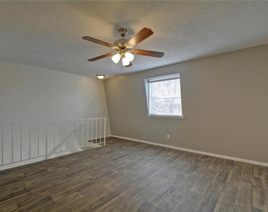 1825 Wooten Park Dr - Photo Thumbnail 6