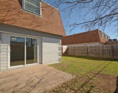 1825 Wooten Park Dr - Photo Thumbnail 19