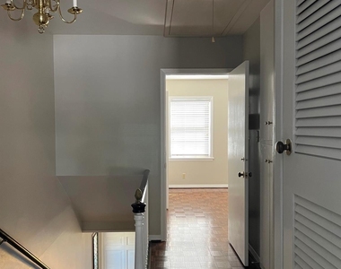 1500 Elton Ln - Photo Thumbnail 14