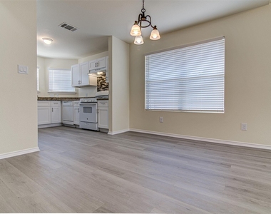 1604 Southwestern Trl - Photo Thumbnail 4