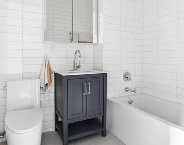 457 West 150th Street - Photo Thumbnail 5