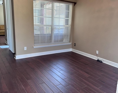6126 Clearsky Drive - Photo Thumbnail 2