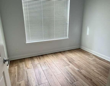 13364 Beach Boulevard Boulevard - Photo Thumbnail 6