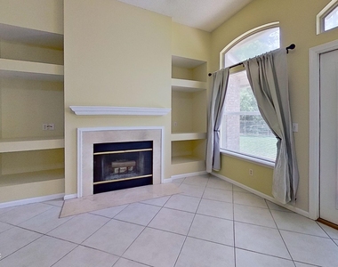 12404 Hatton Chase Lane - Photo Thumbnail 2