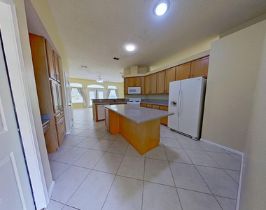 12404 Hatton Chase Lane - Photo Thumbnail 5
