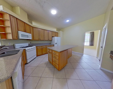 12404 Hatton Chase Lane - Photo Thumbnail 8