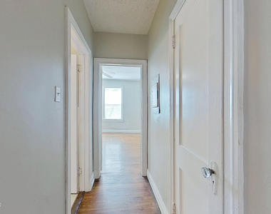 938 Cordova Place - Photo Thumbnail 5