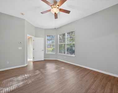 6377 Island Forest Drive - Photo Thumbnail 11