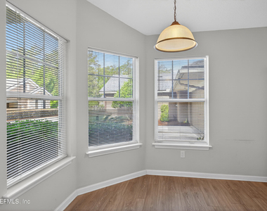 6377 Island Forest Drive - Photo Thumbnail 10