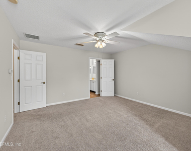 6377 Island Forest Drive - Photo Thumbnail 16